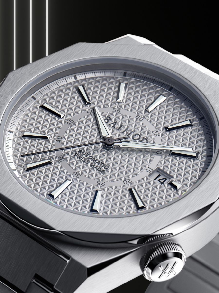 Chapter 7.1 Swiss Made automatic watch